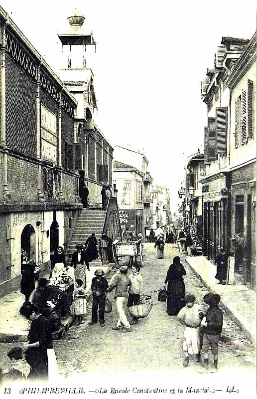 1824-Philippeville - La Rue de Constantine et le Marche.jpg